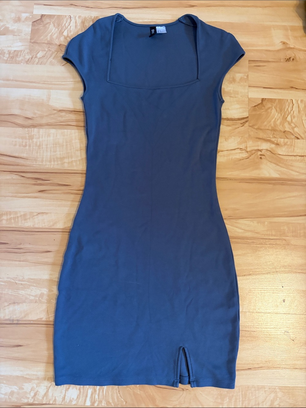 H&M gray Fitted Dress